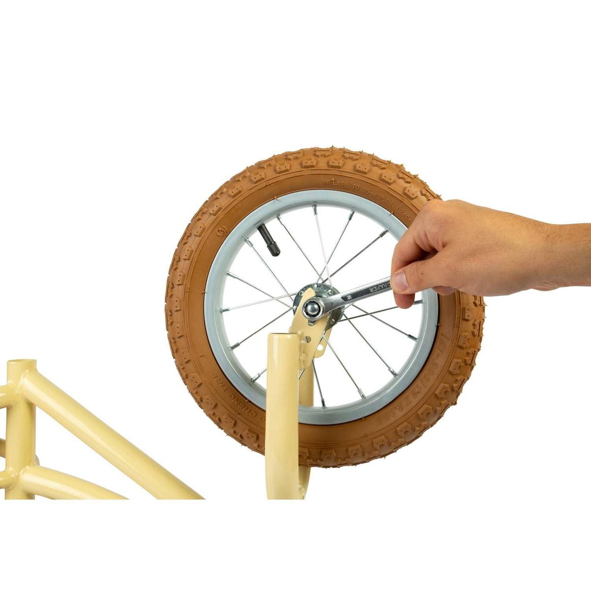 Bigjigs Toys Cream Balance Bike with Basket - Pedal-Free Toddler Bikes, Training Bicycles, Learning Cycling, Fun Outdoor Activity, Gifts for Children Aged 3+