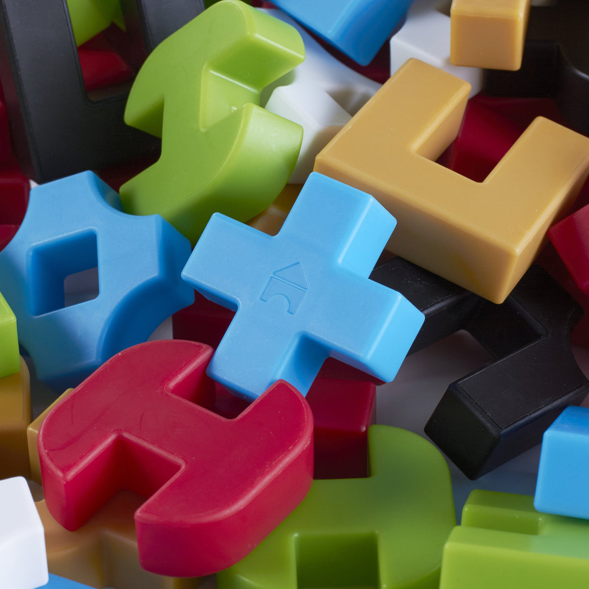 Guidecraft IO Blocks® Building Toy 500 Piece Educational Set